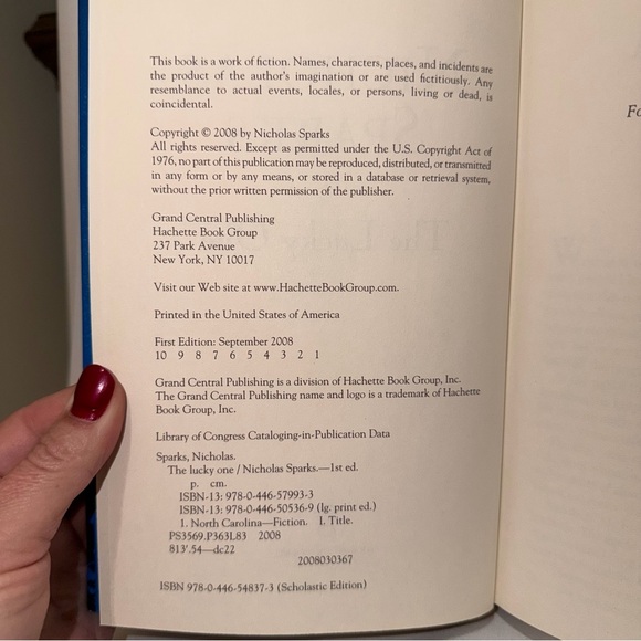 Nicholas Sparks Blue Hardcover Novel - Picture 3 of 7